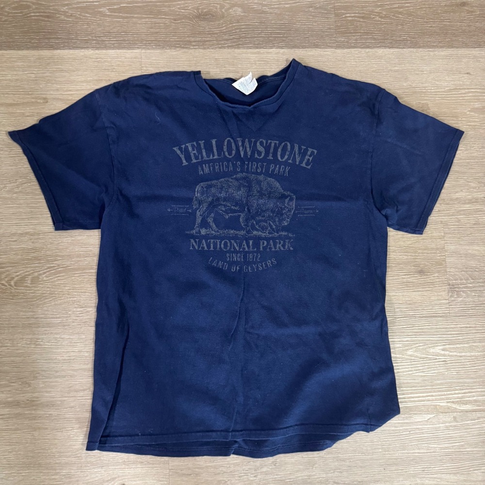 Vtg Delta Pro Weight Tee Mens XL Navy Yellowstone National Park Bison Graphic